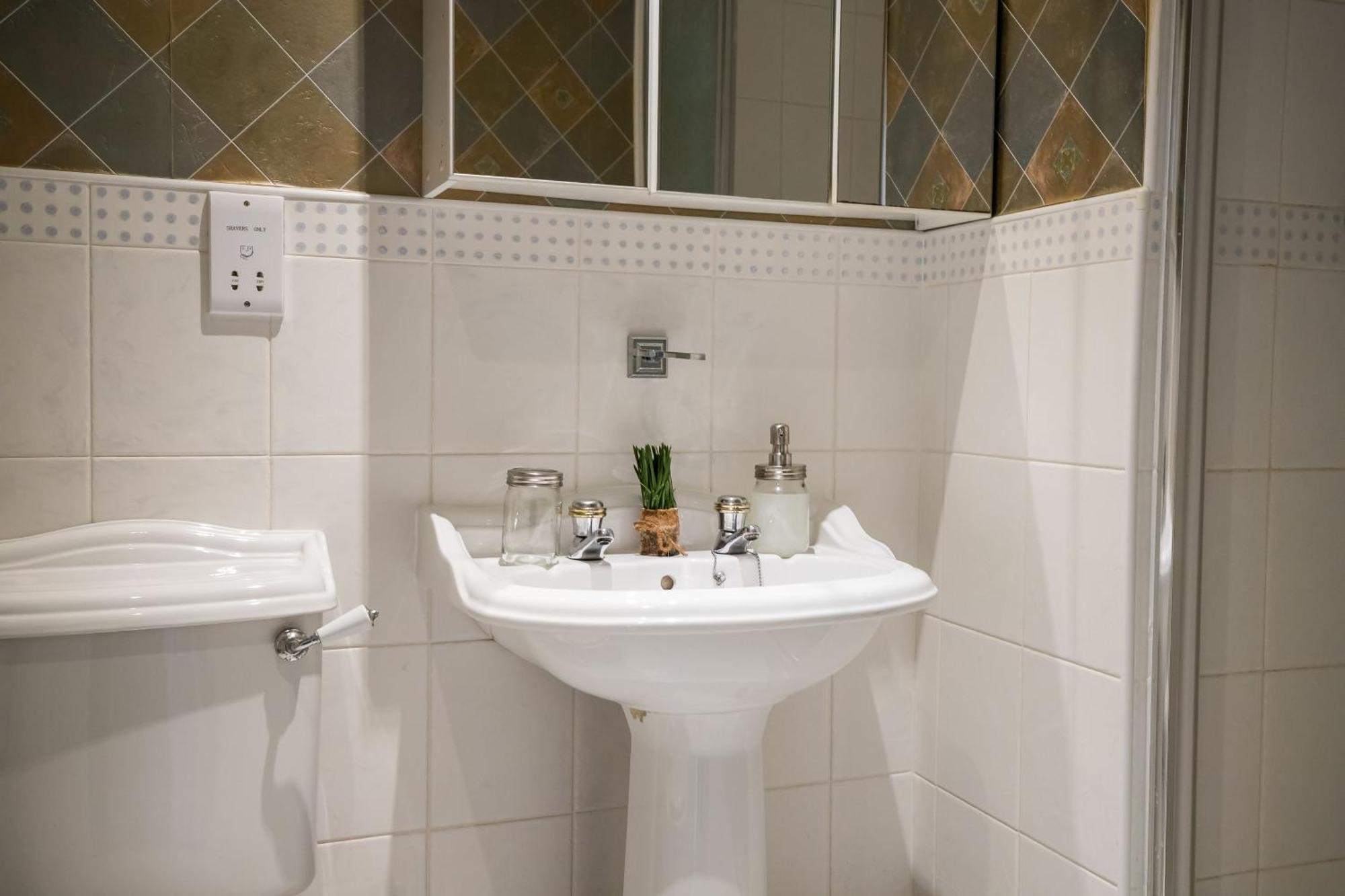Spacious, 3 Bed House For 6 In Central Chester Exterior foto