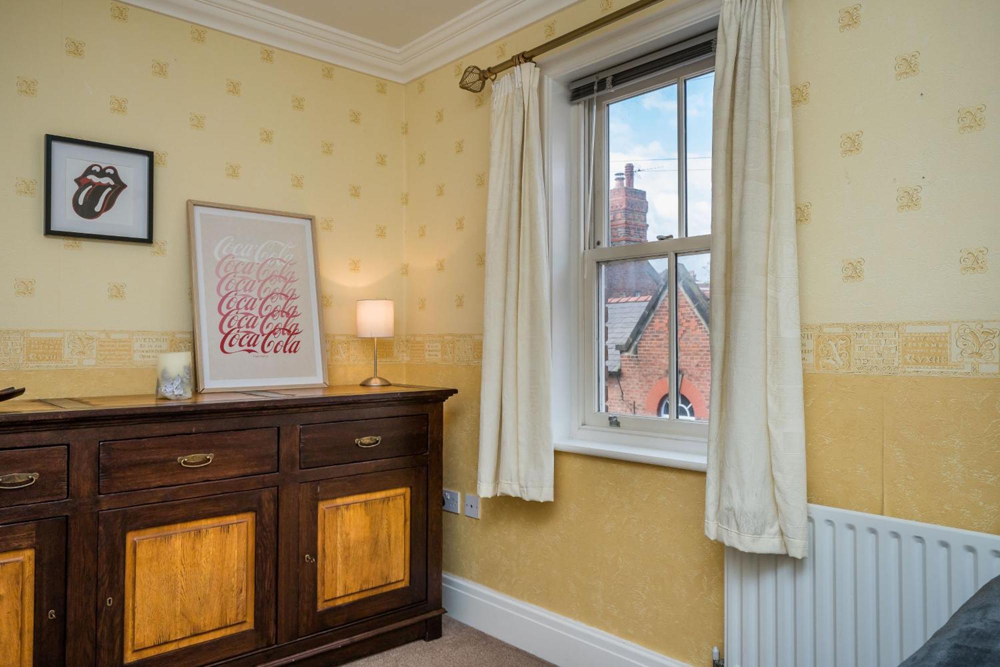 Spacious, 3 Bed House For 6 In Central Chester Exterior foto