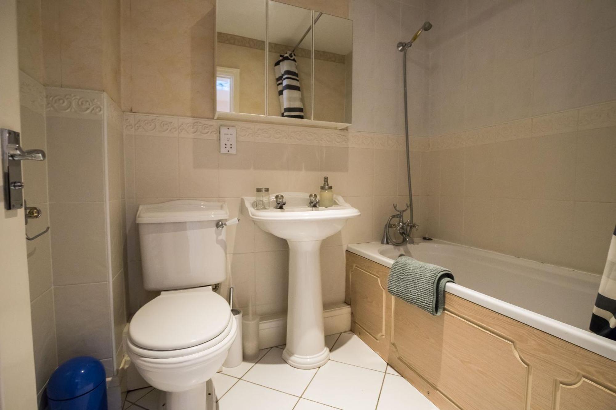 Spacious, 3 Bed House For 6 In Central Chester Exterior foto