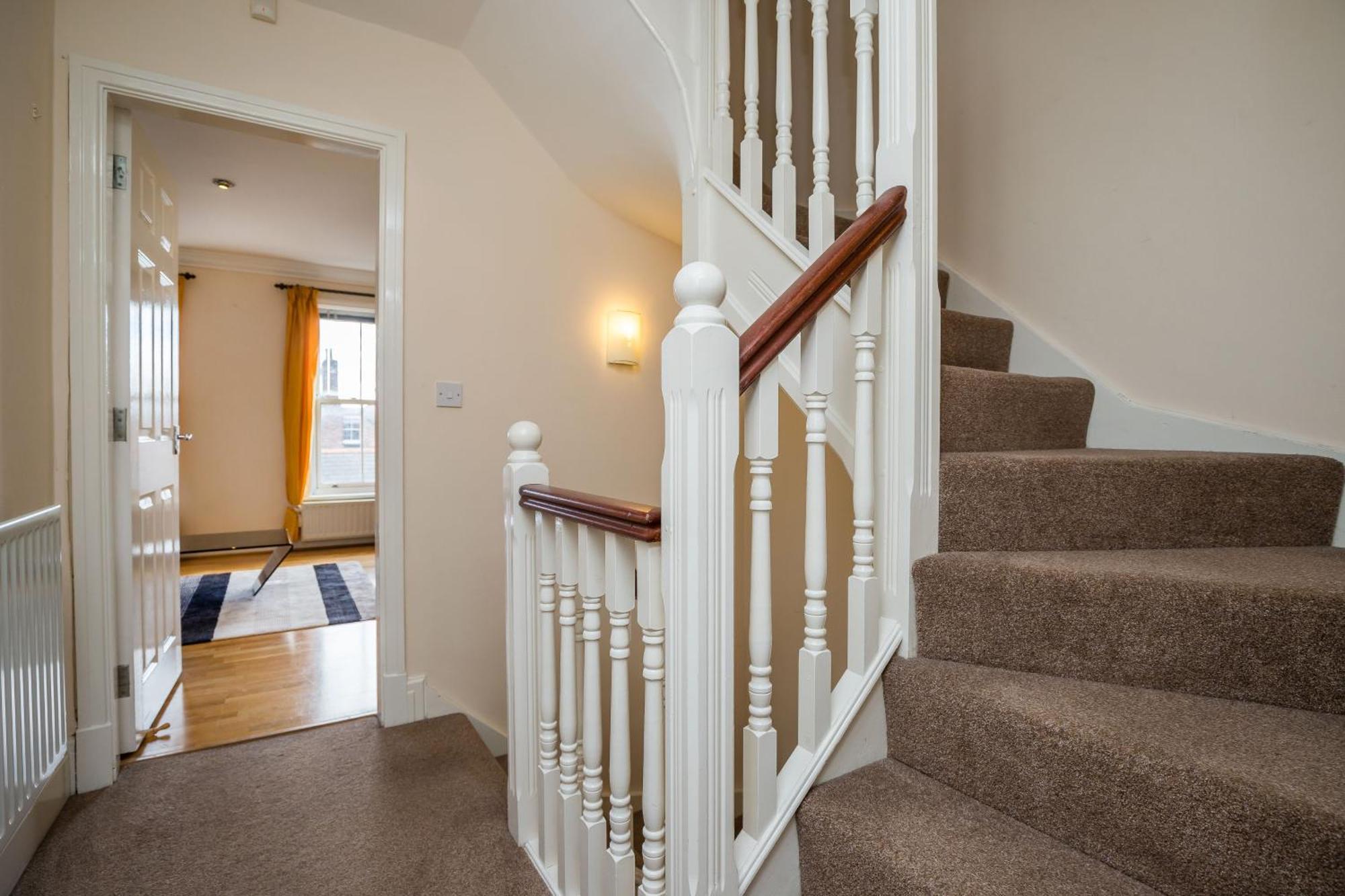 Spacious, 3 Bed House For 6 In Central Chester Exterior foto